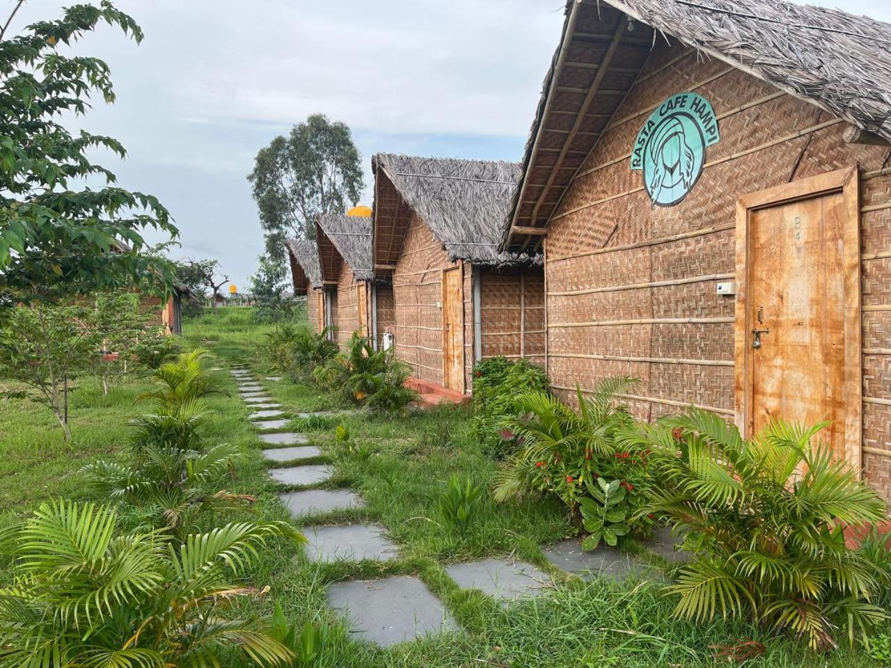 فندق Hampi Rasta Cafe المظهر الخارجي الصورة